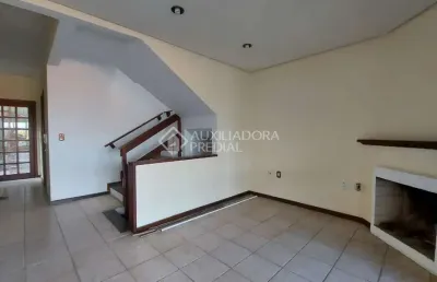 Casa em condomínio fechado com 3 quartos para alugar na rua doutor david de azevedo gusmão, 185, jardim isabel, porto alegre, 197 m2 por r$ 4.500