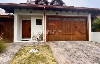 Casa em condomínio fechado com 3 quartos para alugar na avenida juca batista, 8000, cavalhada, porto alegre, 332 m2 por r$ 7.900