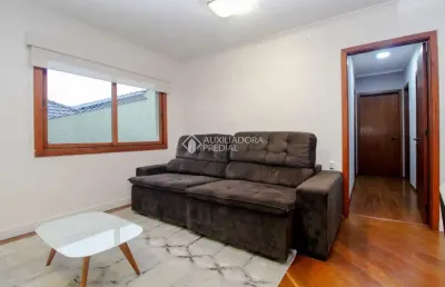 Apartamento com 3 quartos para alugar na rua sinimbú, 117, petrópolis, porto alegre, 130 m2 por r$ 4.500