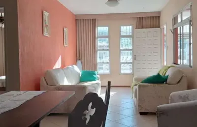 Casa com 3 quartos à venda na rua juan ganzo fernandes, 402, saco dos limões, florianópolis, 164 m2 por r$ 745.500