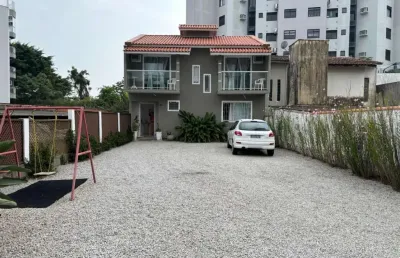 Casa com 3 quartos à venda na rua wilson luz, 45, coqueiros, florianópolis, 133 m2 por r$ 2.299.000