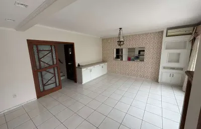 Casa com 3 quartos à venda na rua são vicente de paula, 82, agronômica, florianópolis, 165 m2 por r$ 2.480.000