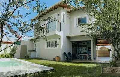 Casa com 3 quartos à venda na servidão utinga, 108, rio tavares, florianópolis, 150 m2 por r$ 1.780.000