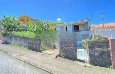 Casa com 2 quartos à venda na rua camilo silveira de souza, 322, capoeiras, florianópolis, 303 m2 por r$ 539.900