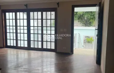Casa com 4 quartos à venda na vicenzo capassi, 44, taboão, são bernardo do campo, 240 m2 por r$ 900.000