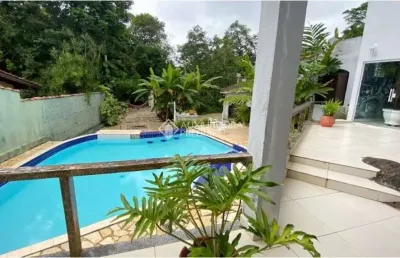Casa com 6 quartos à venda na santo antônio, 441, tenório, ubatuba, 232 m2 por r$ 2.660.000
