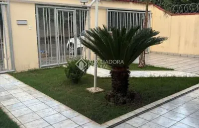 Casa com 2 quartos à venda na b 9, 9, estância itanhangá, caldas novas, 130 m2 por r$ 350.000