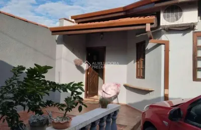 Casa com 2 quartos à venda na rua josé pereira de farias, 71, residencial estoril, taubaté, 124 m2 por r$ 415.000