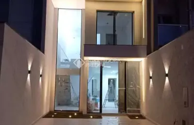 Casa em condomínio fechado com 3 quartos à venda na antonio damo, 57, parque são vicente, mauá, 147 m2 por r$ 1.100.000