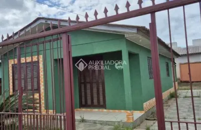Casa com 2 quartos à venda na rua serra dourada, 278, novo mundo, gravataí, 70 m2 por r$ 250.000