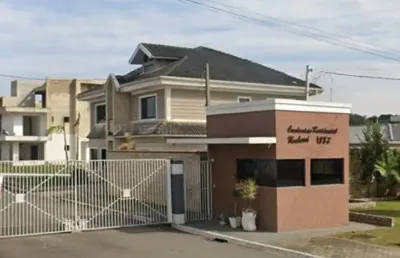 Lindo terreno plano 10 x 25  em condomínio fechado no umbará.