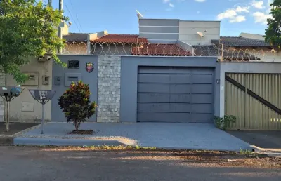 Casa com 3 quartos à venda na Rua MDV 18, 16, Moinho dos Ventos, Goiânia