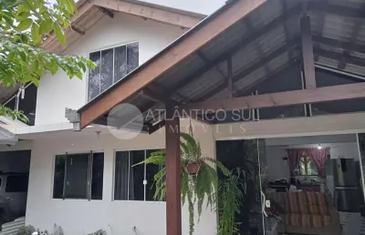Chácara a venda com 03 dormitórios no baln. guaraguaçu, pontal do parana - pr