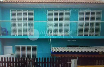 Sobrado na praia 25m do mar com 2 quartos, 3 banheiros, piscina e churrasqueira