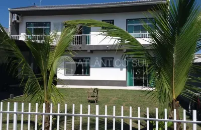 Excelente sobrado à venda com 04 quartos, shangri-lá, pontal do paraná- pr