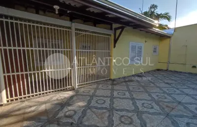 Casa à venda, 200 metros do mar em gaivotas, matinhos - pr