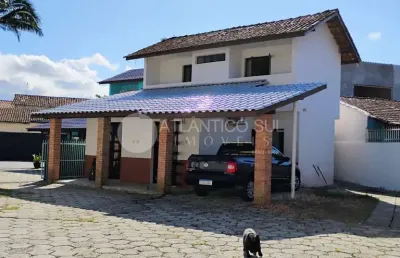 Duas residência no mesmo terreno, pereque, matinhos - pr