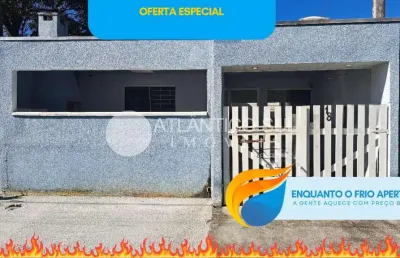 Casa com 2 quartos, 300m da praia, balneário shangri-lá, pontal do parana - pr