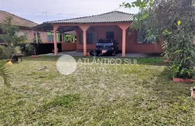Casa à venda, próxima ao mar no balneário pereque, matinhos - pr