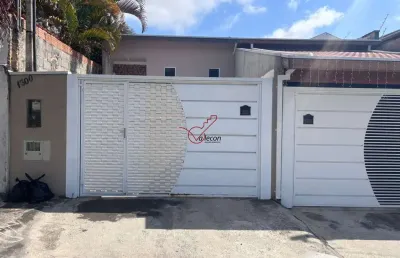 Casa com 2 quartos à venda na Avenida Deputado Tarcílio Bernardo, 1300, Jardim Continental II, Taubaté