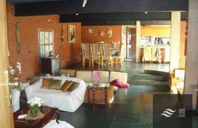 Ref: so0318 sobrado de 320 m² com 7 salas sendo que 2 possuem banheiros, 5 wc  para locação no cambuci!