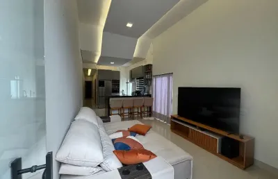 Casa com 3 quartos à venda na Rua Baltazar Gonçalves, 140, Novo Mundo, Uberlândia