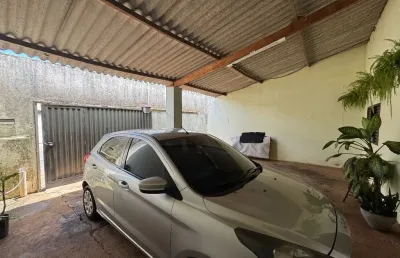 Casa com 3 quartos à venda na Rua Manoel Agostinho de Souza, 10, Shopping Park, Uberlândia