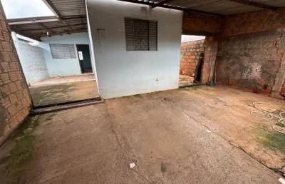 Casa com 4 quartos à venda na Rua dos Curiós, Jardim das Palmeiras, Uberlândia