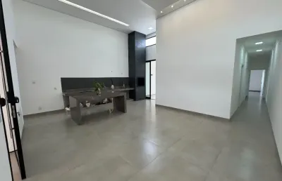 Casa com 3 quartos à venda na Rua das Camomilas, Cidade Jardim, Uberlândia