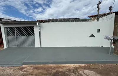 Casa com 5 quartos à venda na Rua Mutum, Morumbi, Uberlândia