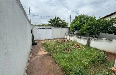 Casa com 3 quartos à venda na Rua dos Acantos, Cidade Jardim, Uberlândia