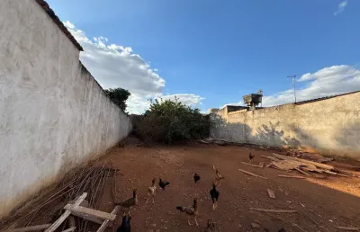 Terreno à venda na Rua Manoel Gomes, São Jorge, Uberlândia