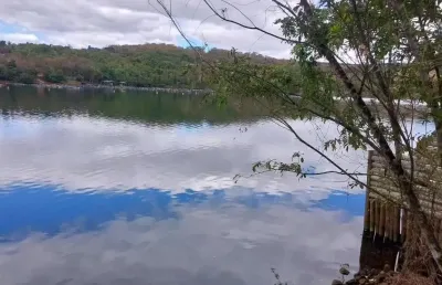 Chácara cidade indianópolis escriturada beira represa