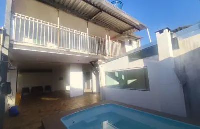 Casa com 4 quartos à venda na Rua Inácia Teodora da Silva, Granada, Uberlândia