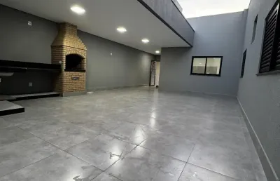 Casa com 3 quartos à venda na Rua Caule, Granada, Uberlândia