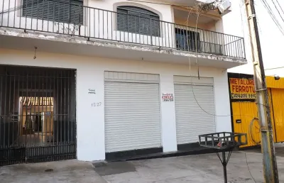 Casa comercial com 1 sala para alugar na Avenida Doutor Alexandre Rasgulaeff, 1227, Jardim Alvorada, Maringá