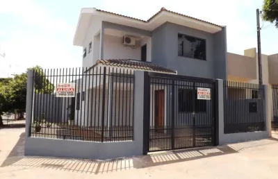 Aluga-se belo sobrado jd alvorada próx. praça farroupilha