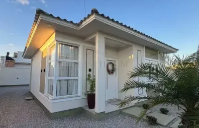 Casa à venda em tijucas, bosque da mata, com 2 quartos, 70m²