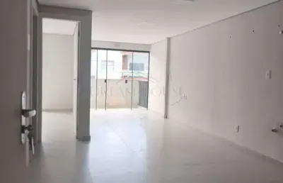Sala comercial para alugar em tijucas, centro, 28.34m²