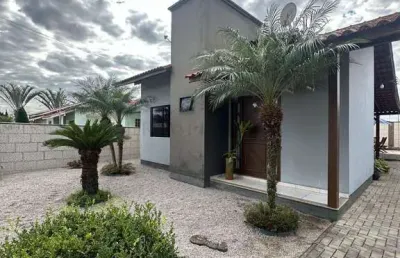 Casa à venda em tijucas, praça, com 3 quartos, 160m²