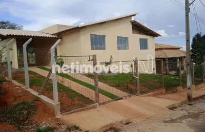 Casa à venda no Represa, Capim Branco 