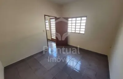 Casa com 2 dormitórios sta monica para locação,55.00 m , uberlandia - mg