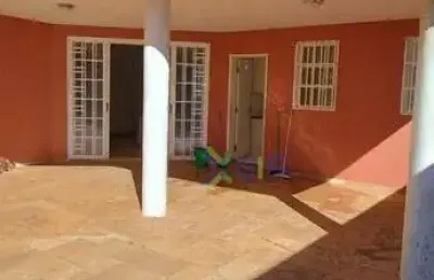 Casa fenomenal no dahma i  esquina, imponente e completa!