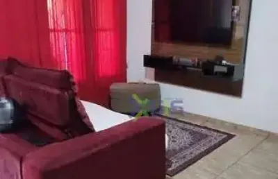 Oportunidade única! casa com edícula + salão comercial no melhor do jardim maria lúcia