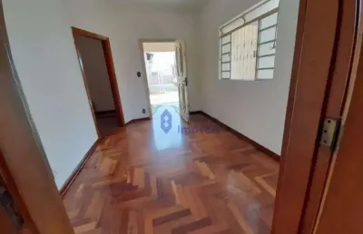 Casa com 3 quartos à venda na Rua Paraná, 648, Marília, Marília