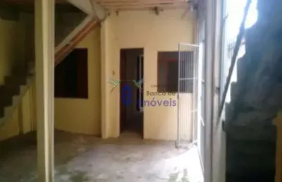 Casa com 2 quartos para alugar na Rua Agilberto de Figueiredo Santos, 160, Jardim Maringa, São Paulo
