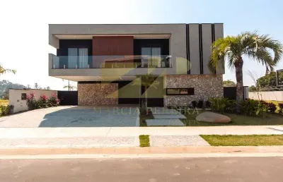 Sobrado à venda no condomínio parque villa dos pinheiros