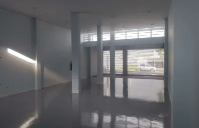 Salão comercial à venda no parque residencial sabiás - 111,22 m² de área