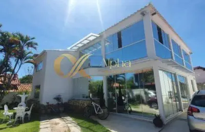Casa duplex dentro de condomínio em são pedro da aldeia - rj.