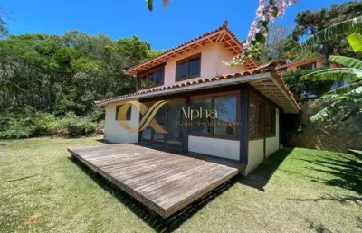 Casa com 3 suítes a venda na ferradura - armação dos búzios - rj.